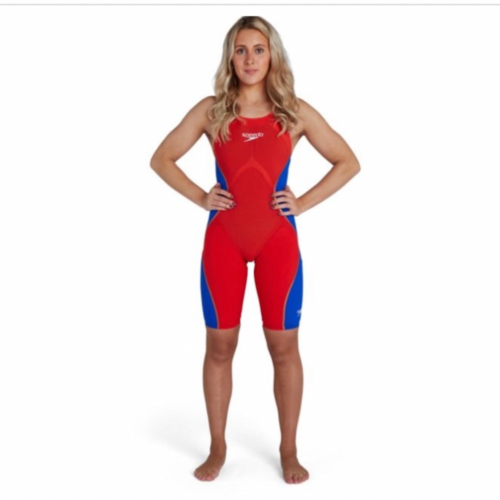 Speedo Open Back Lzr pure intent Kneeskin size 22